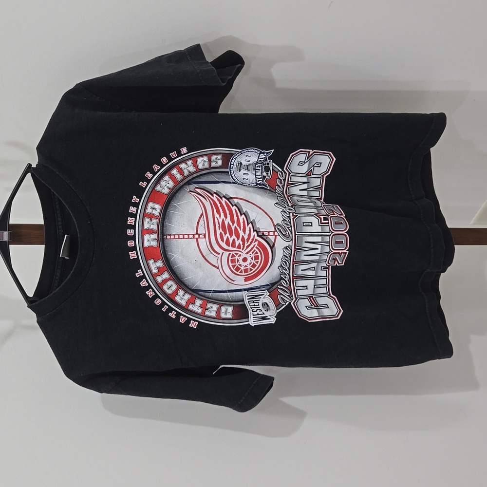 Vintage 2002 Detroit Red Wings Western Conference Champions Shirt